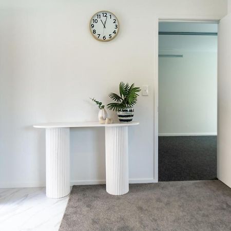 Riccarton 2 Bed 1 Bath W/Garage Apartman Christchurch Kültér fotó